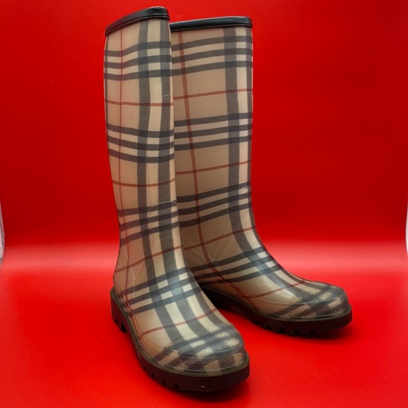 Burberry rubber rain boots. Size 37. Nova check pattern. Mid-calf. - Picture 1 of 6